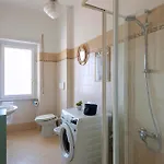 Casa Adele Lovely Mid-century Apartment,