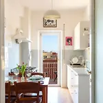 Casa Adele Lovely Mid-century Apartment, דירה *