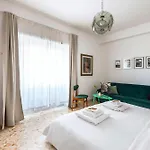 דירה Casa Adele Lovely Mid-century Apartment,
