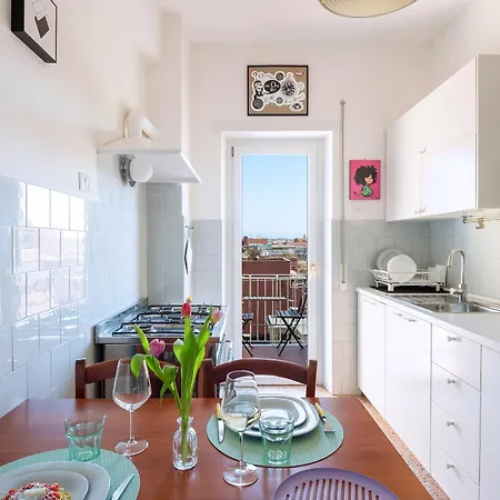Casa Adele Lovely Mid-century Apartment, Roma