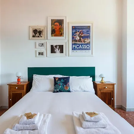 Casa Adele Lovely Mid-century Apartment, *