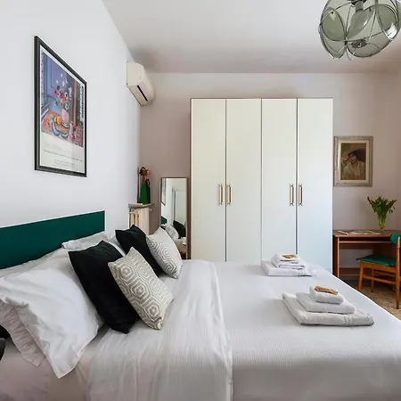 דירה Casa Adele Lovely Mid-century Apartment,